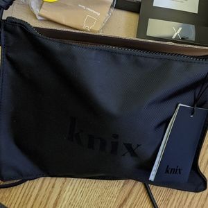 NWT knix Catalyst Sports Bra- size 1